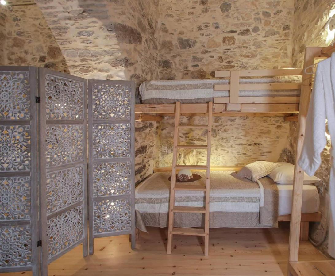 Azura, Traditional Residence In Ano Syros Exteriör bild